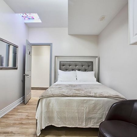 Toronto Rooms And Suites Eksteriør billede