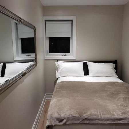 Toronto Rooms And Suites Eksteriør billede