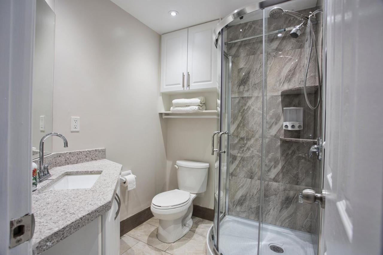 Toronto Rooms And Suites Eksteriør billede