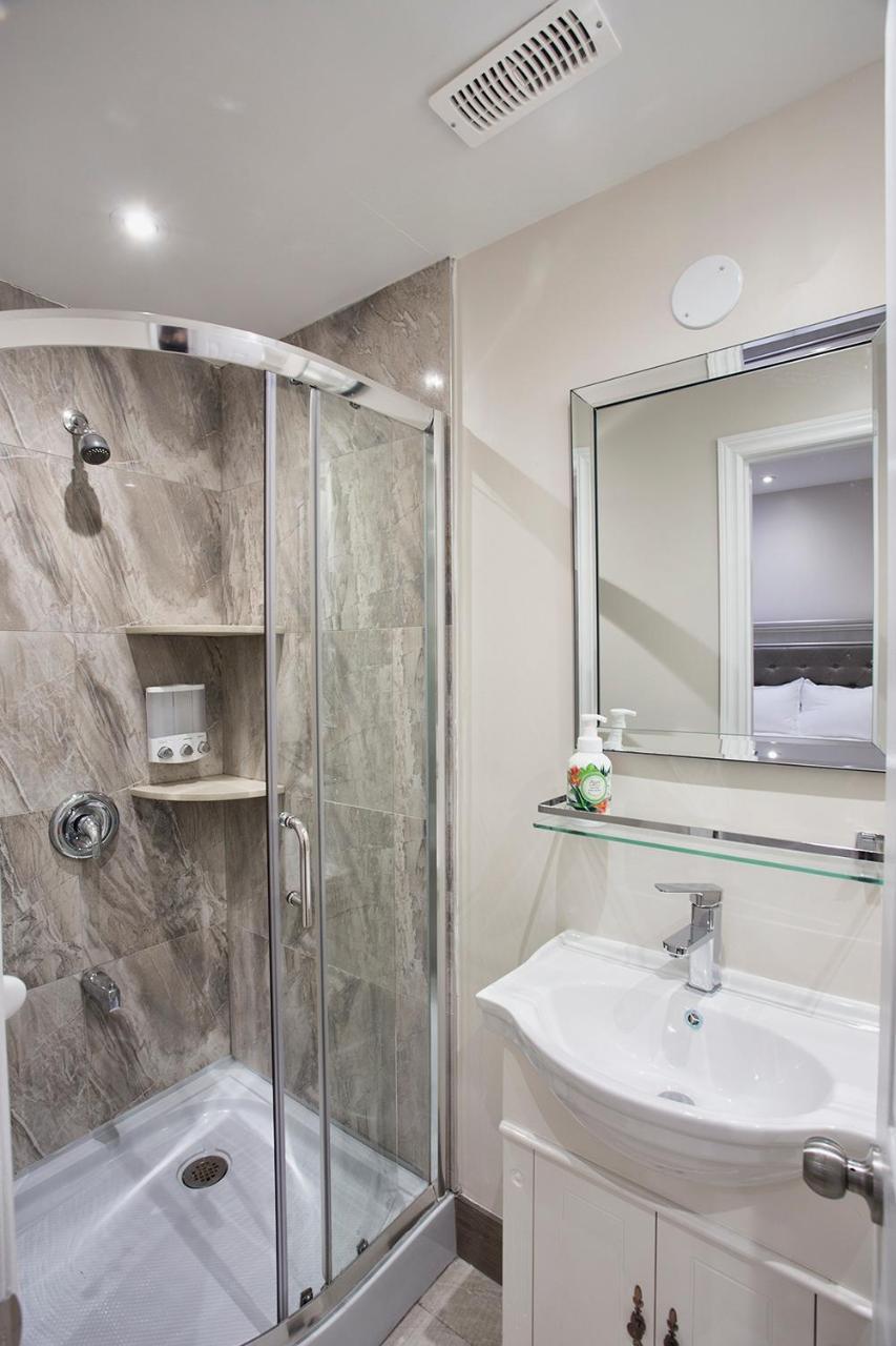 Toronto Rooms And Suites Eksteriør billede