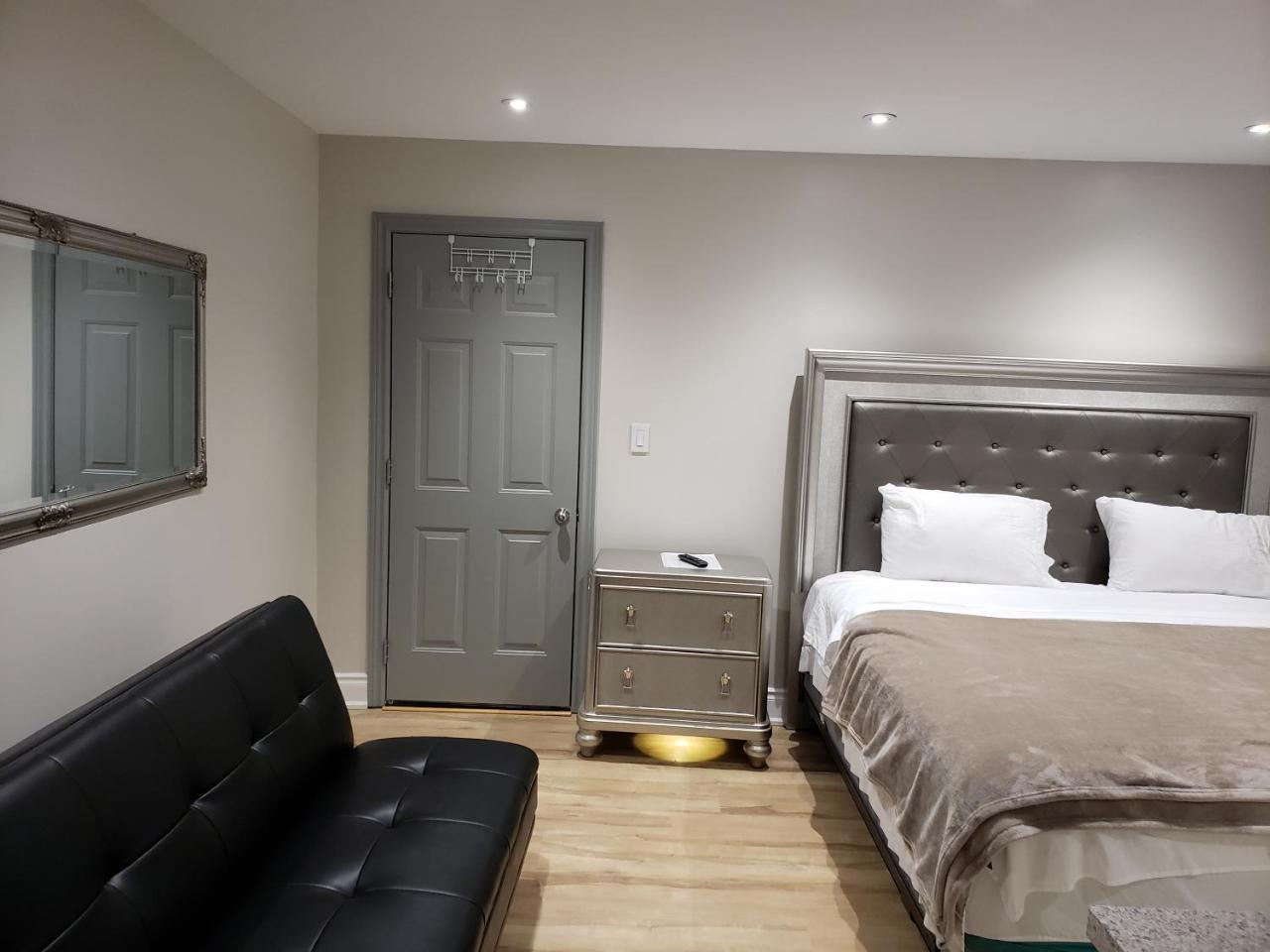 Toronto Rooms And Suites Eksteriør billede