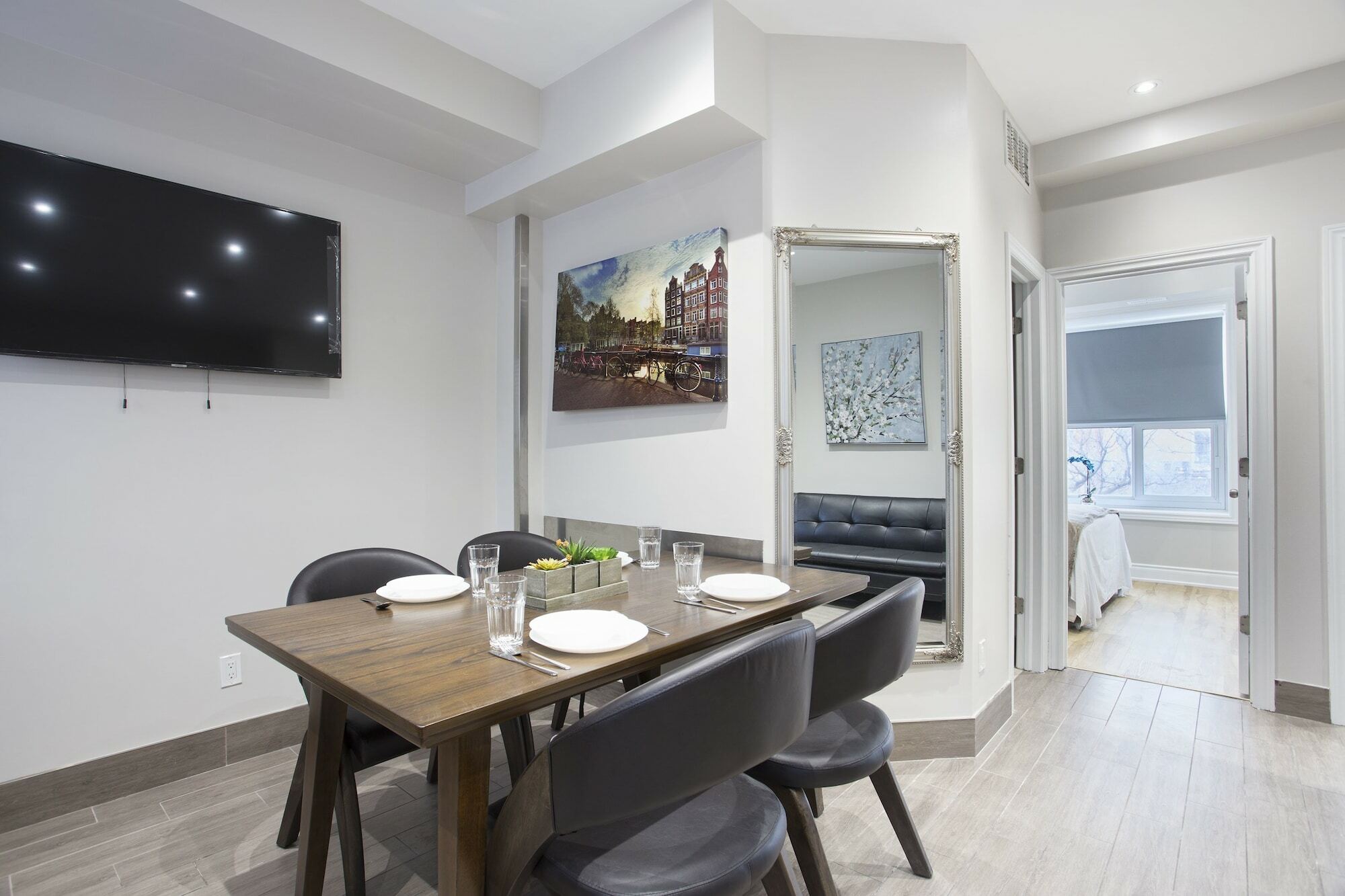 Toronto Rooms And Suites Eksteriør billede