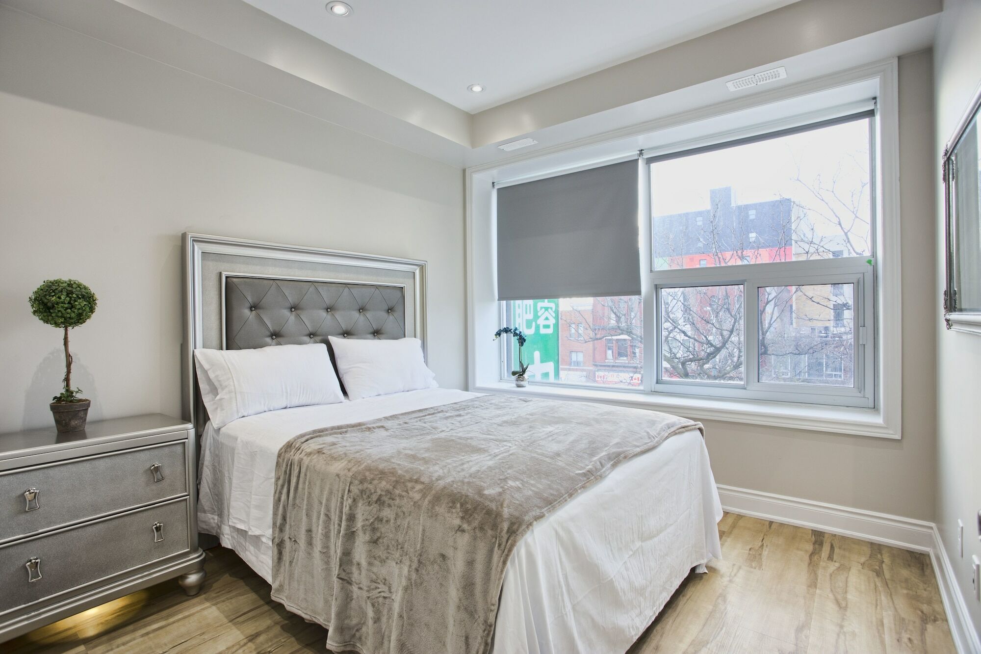 Toronto Rooms And Suites Eksteriør billede